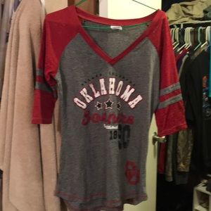 OU T-shirt